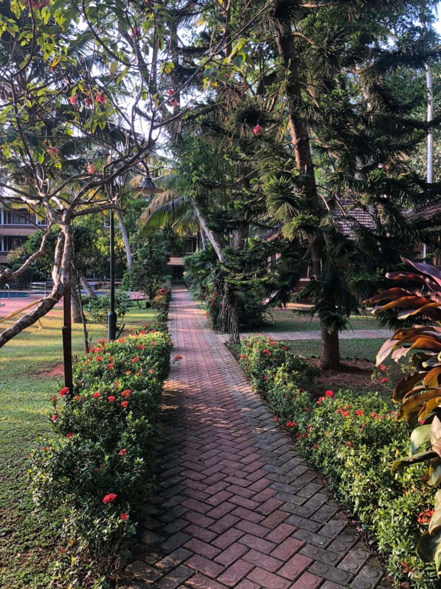 Abad Harmonia Ayurvedic Beach Resort Kovalam Exterior foto
