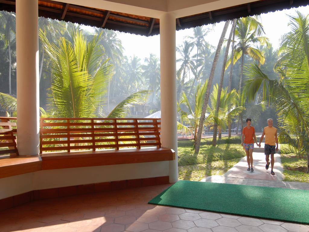 Abad Harmonia Ayurvedic Beach Resort Kovalam Exterior foto